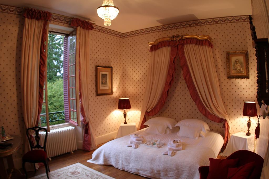 Chateau Du Breuil Bed & Breakfast Gevrolles ห้อง รูปภาพ